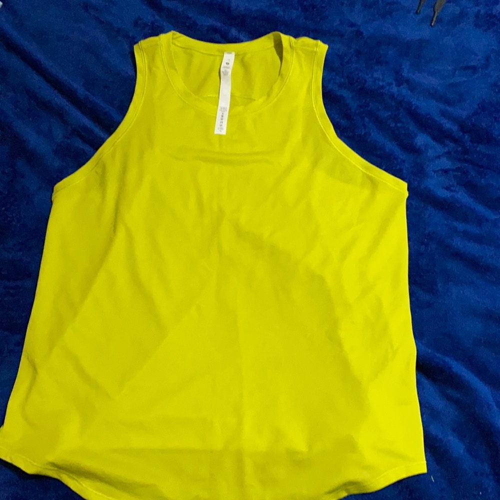 Lululemon tank